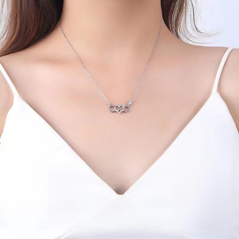 Nounours avec rose éternelle stabilisé + bijoux ♾️