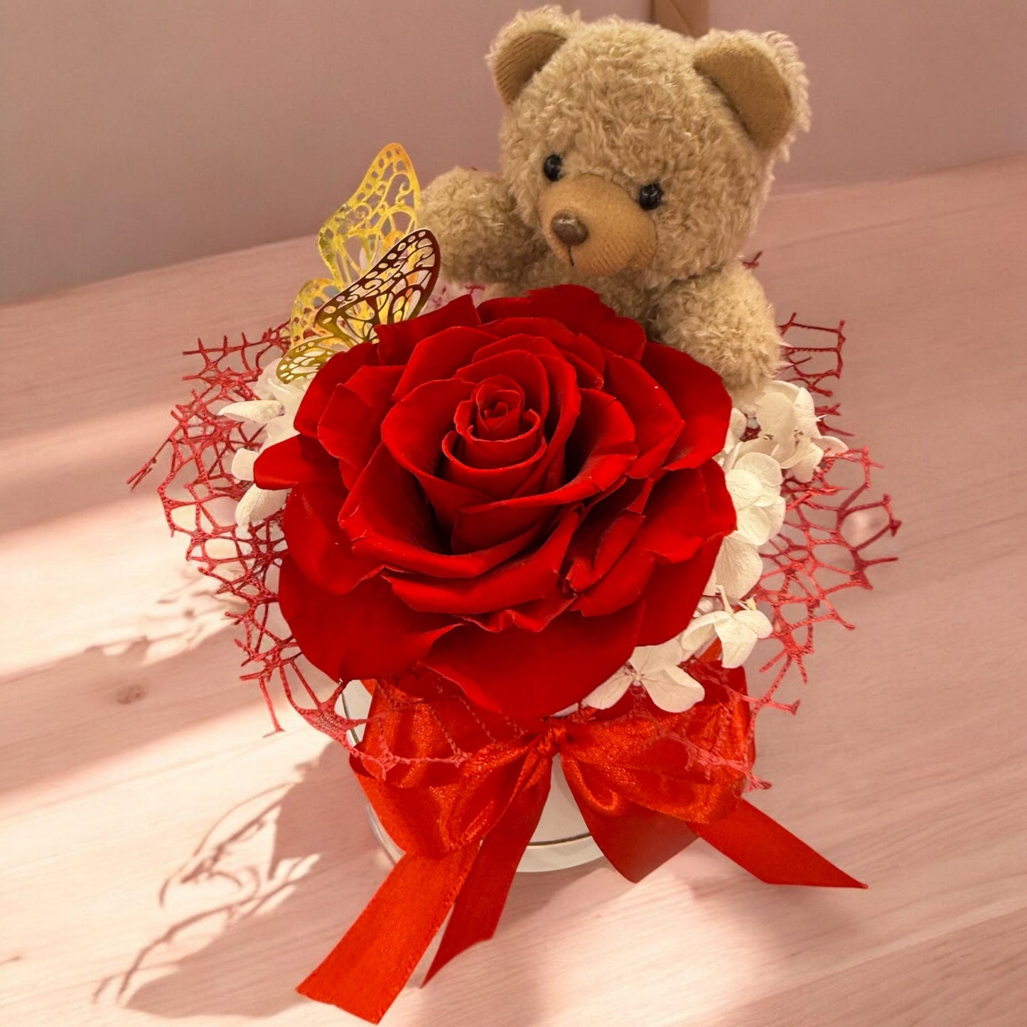 Rosa Éternelle avec Ours en Peluche – Cadeau Romantique en Boîte Élégante